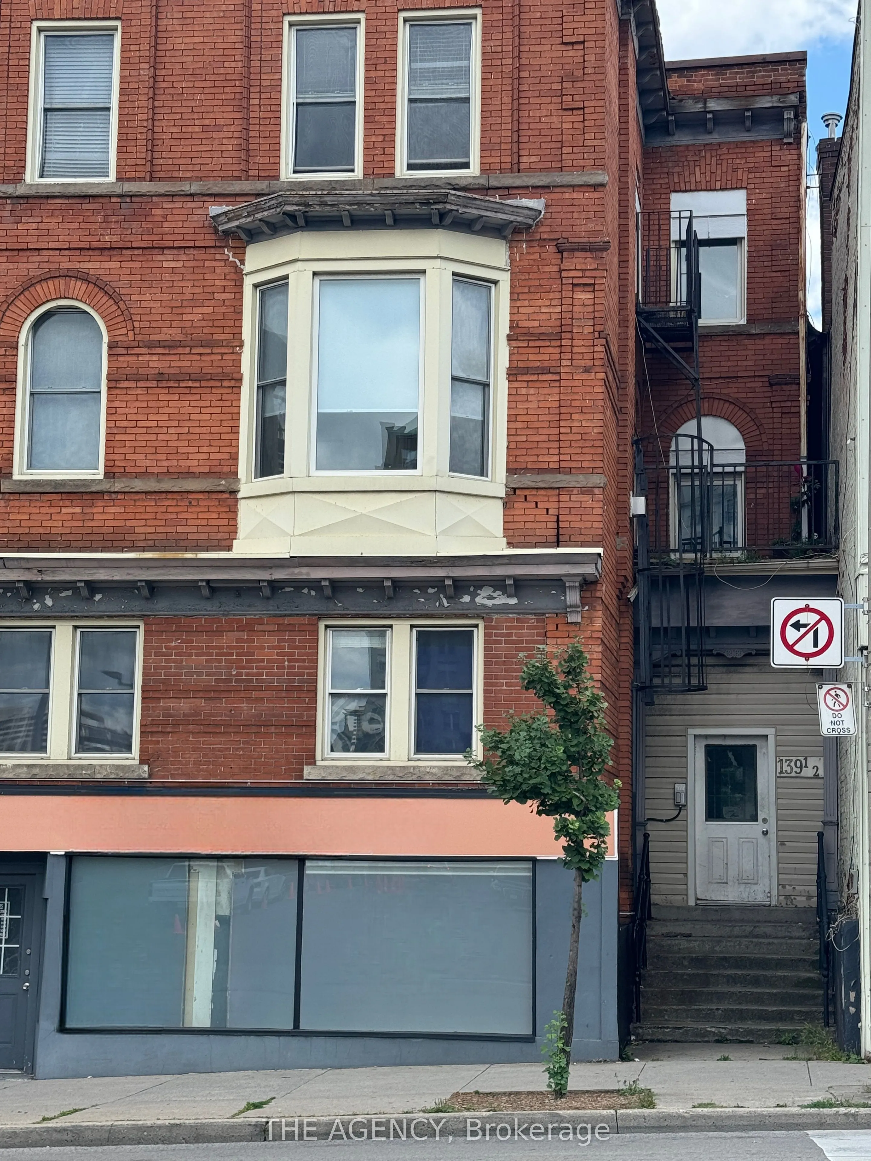 139 1/2 John Street S, #3