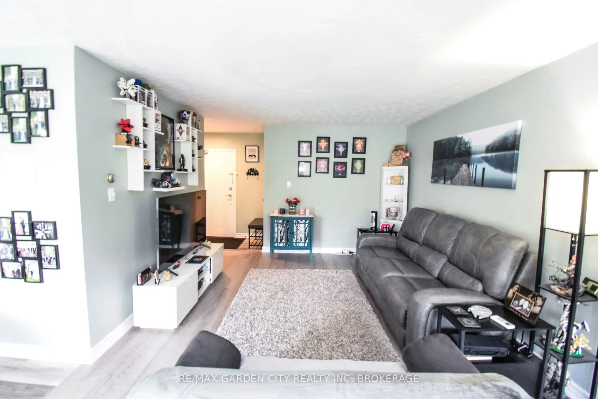 359 GENEVA Street, #811