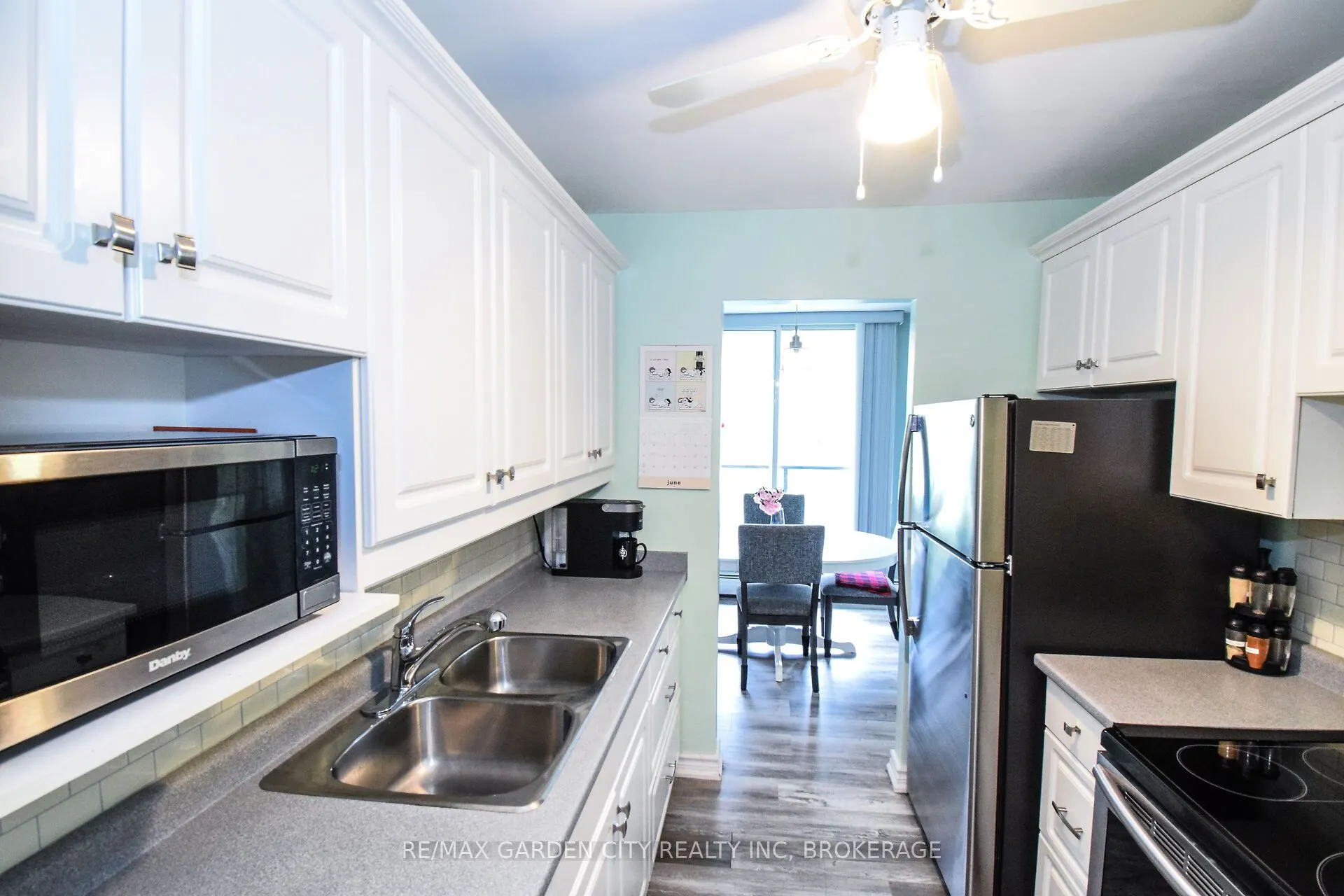 359 GENEVA Street, #811