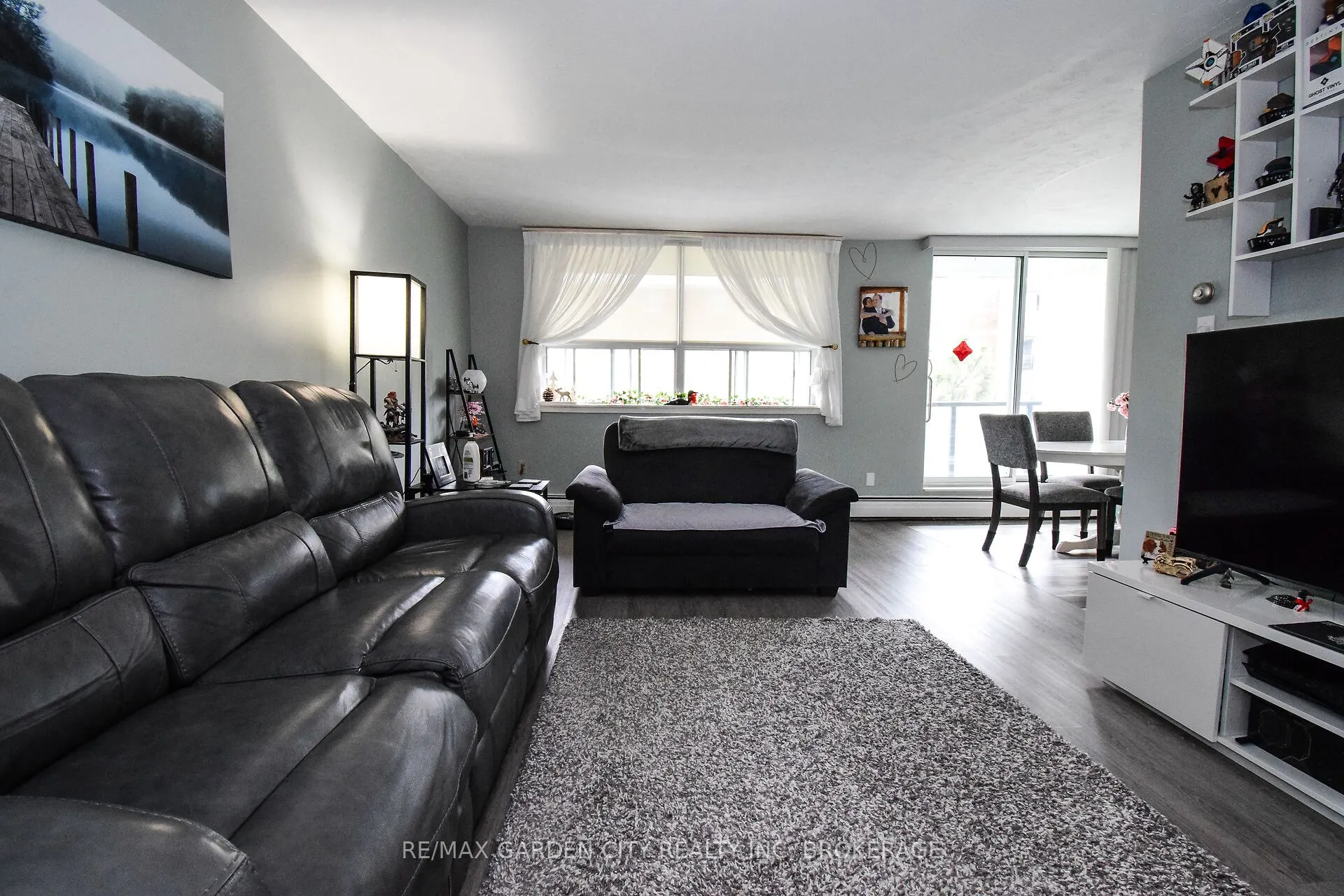 359 GENEVA Street, #811