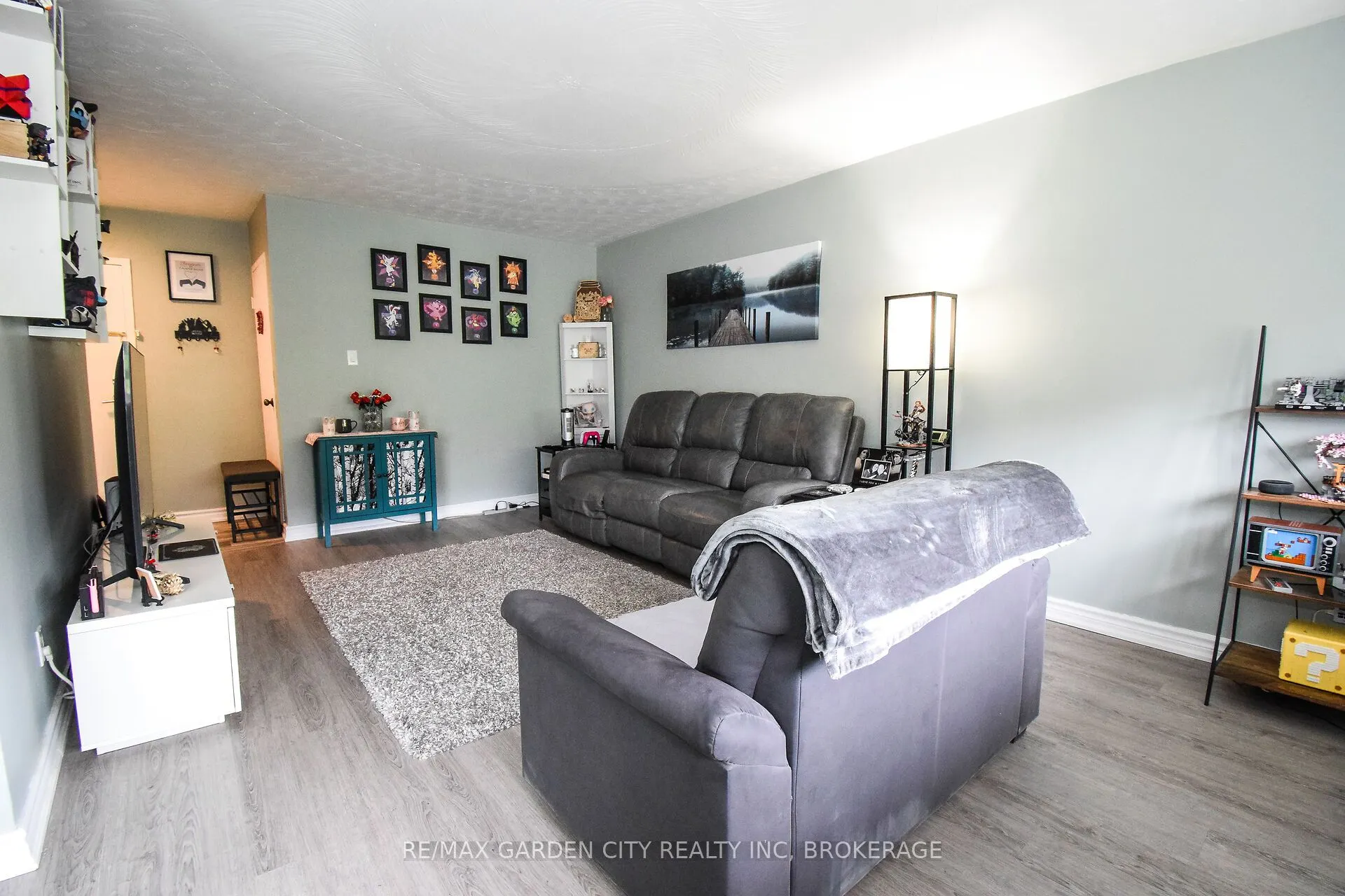 359 GENEVA Street, #811