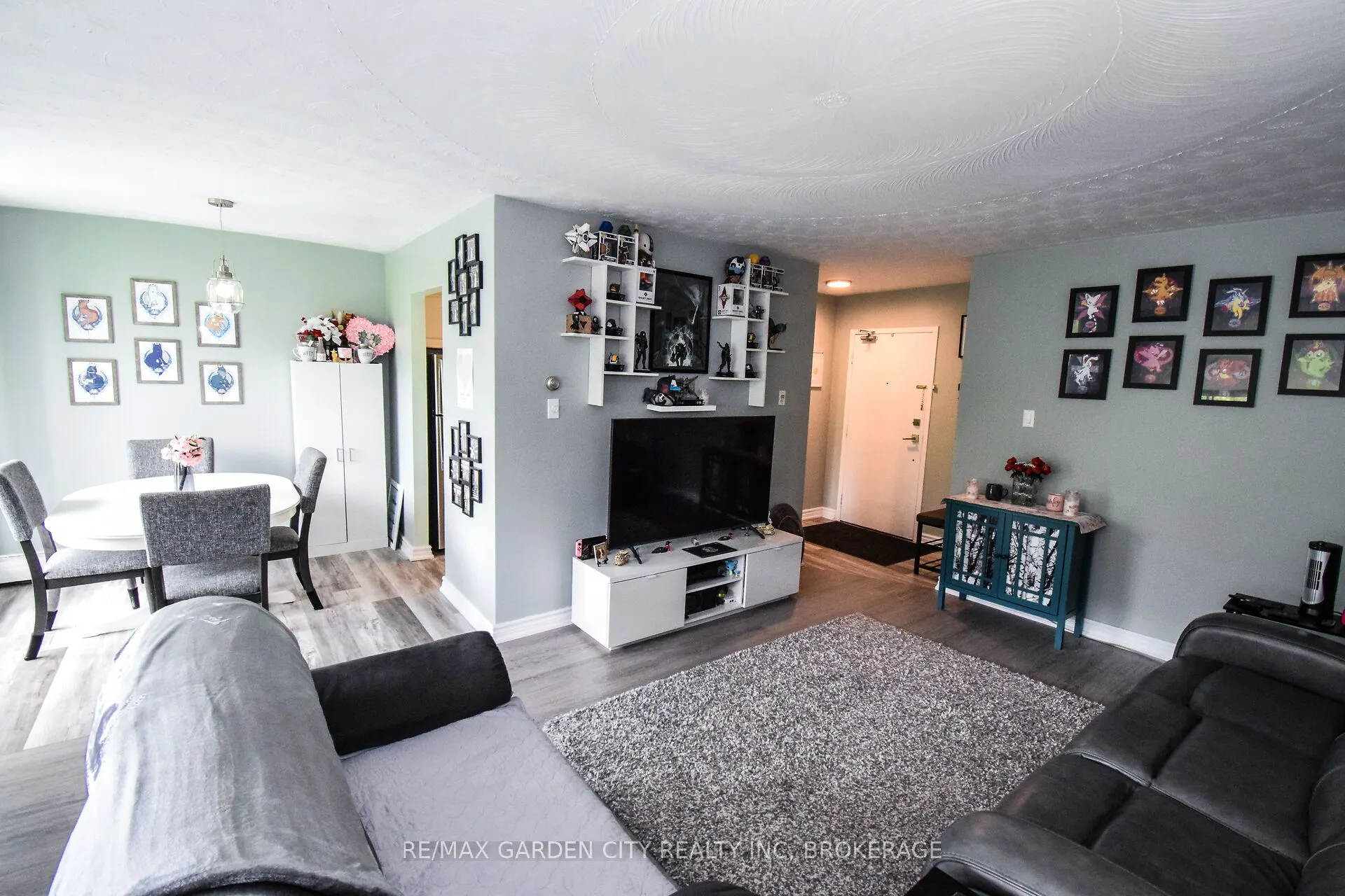 359 GENEVA Street, #811