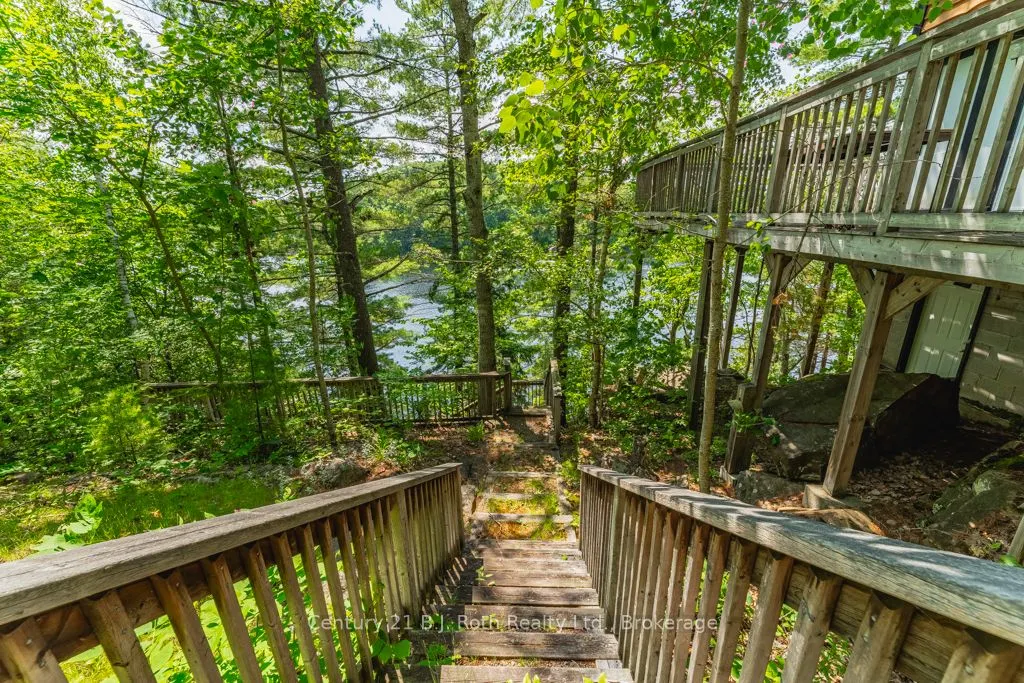 1033 Bayview Point Road