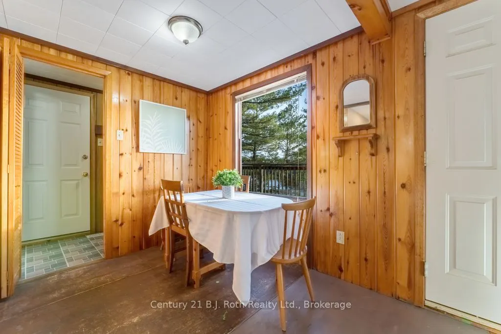 1033 Bayview Point Road