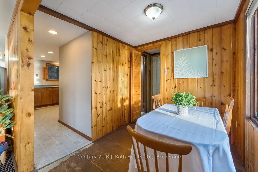 1033 Bayview Point Road