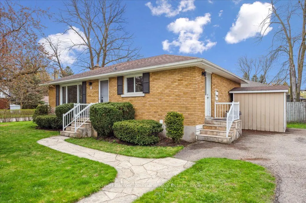 70 Freeman Avenue