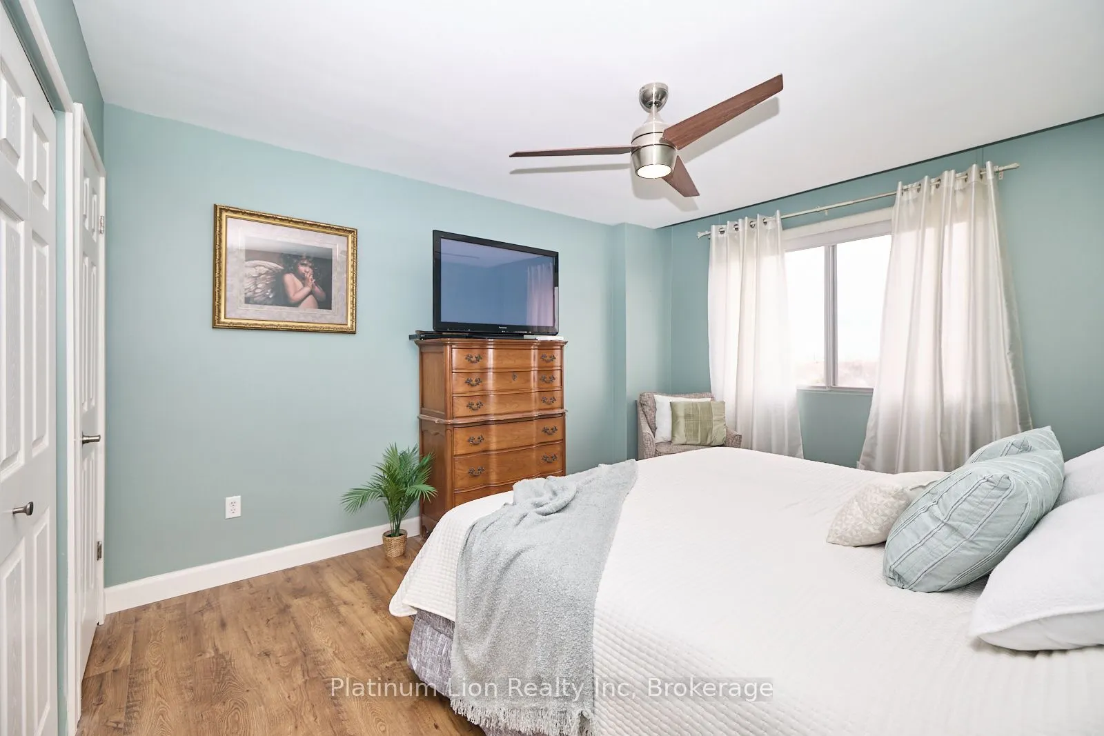 15 Towering Heights Boulevard #1204