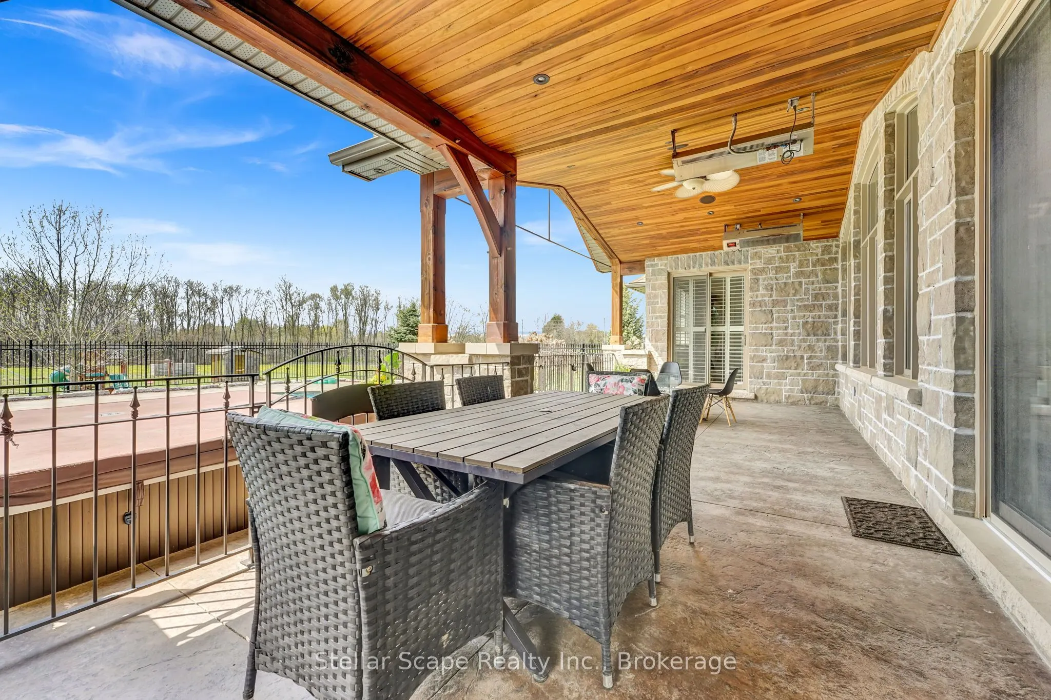 3795 Beaverdale Road