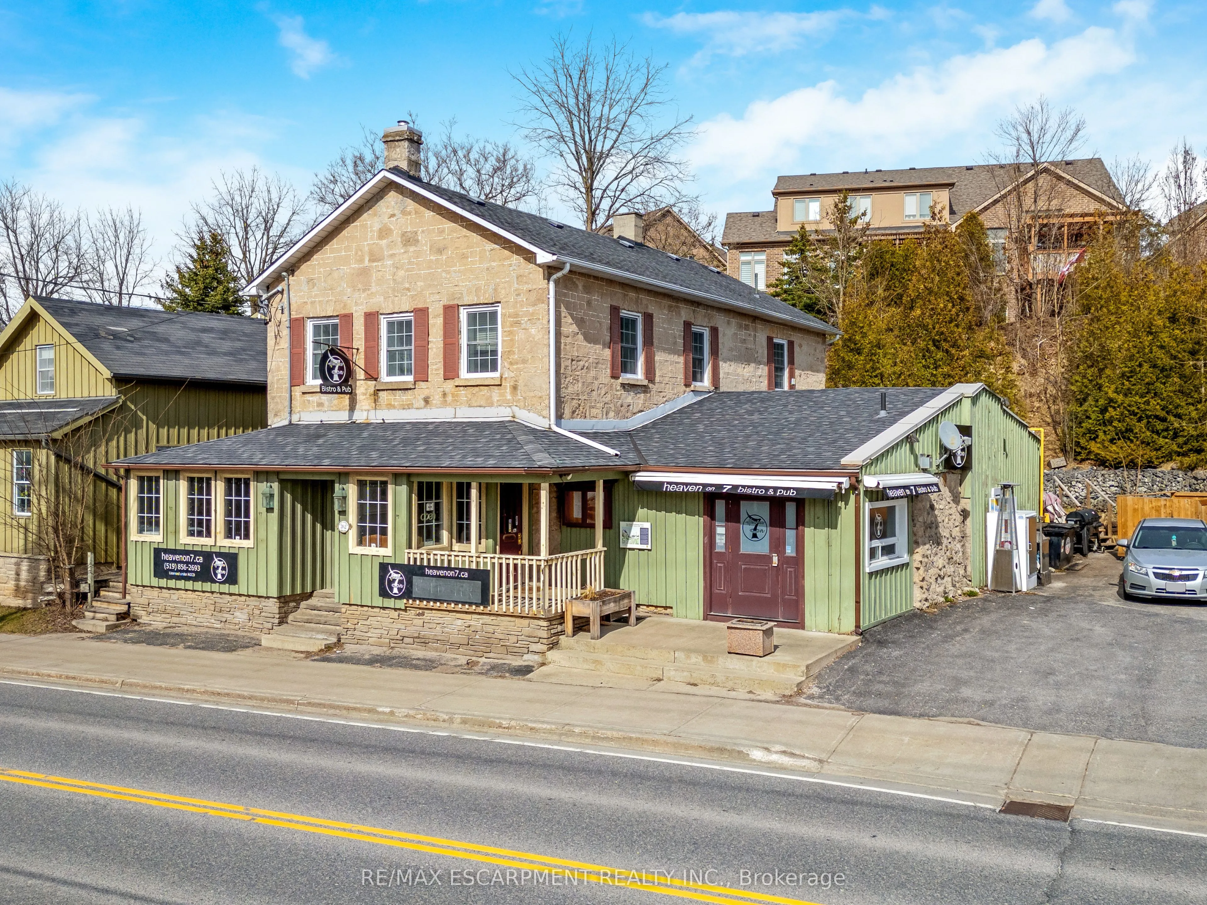 262-270 Main Street S