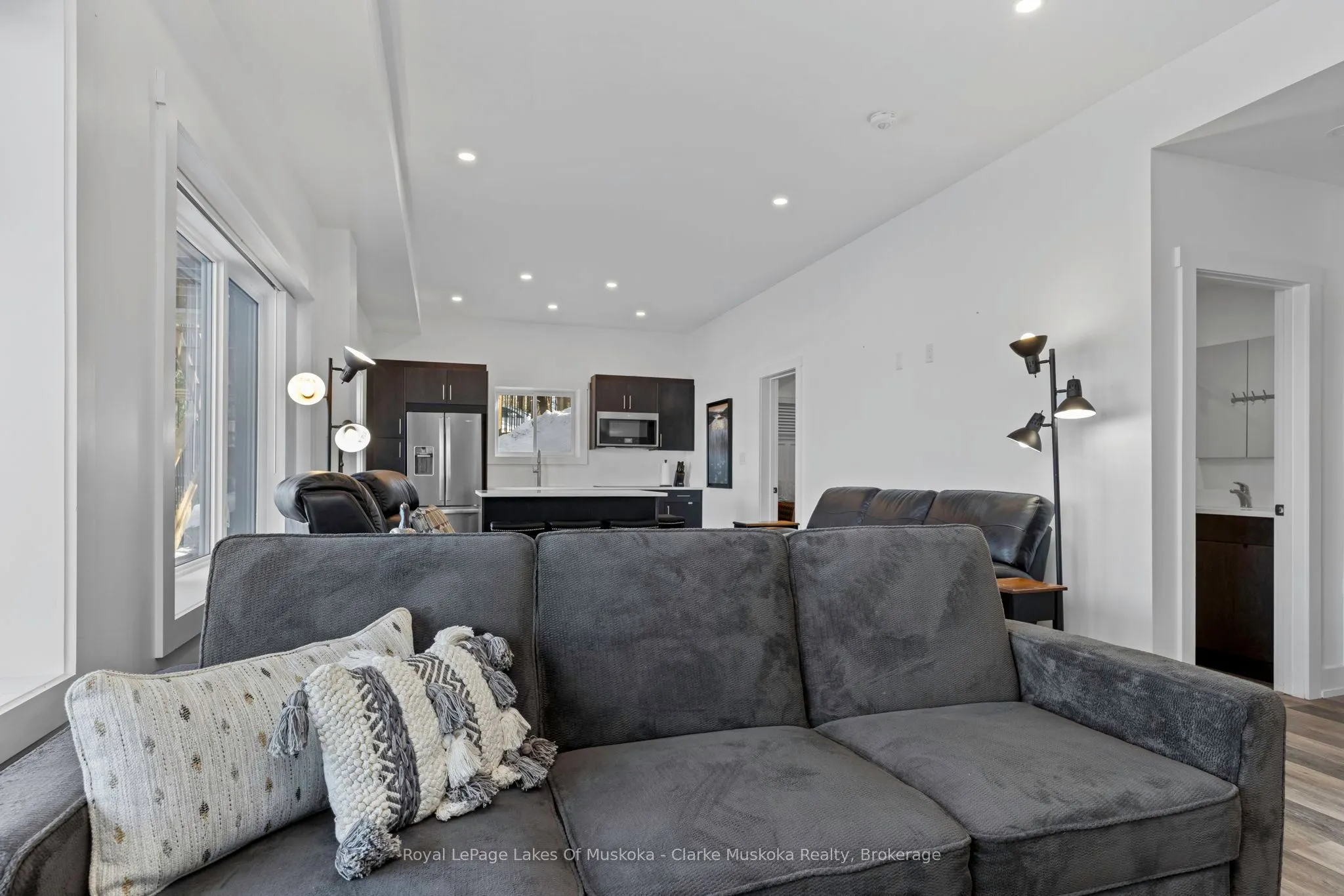 1044 Youngs Rd Unit #3 Road