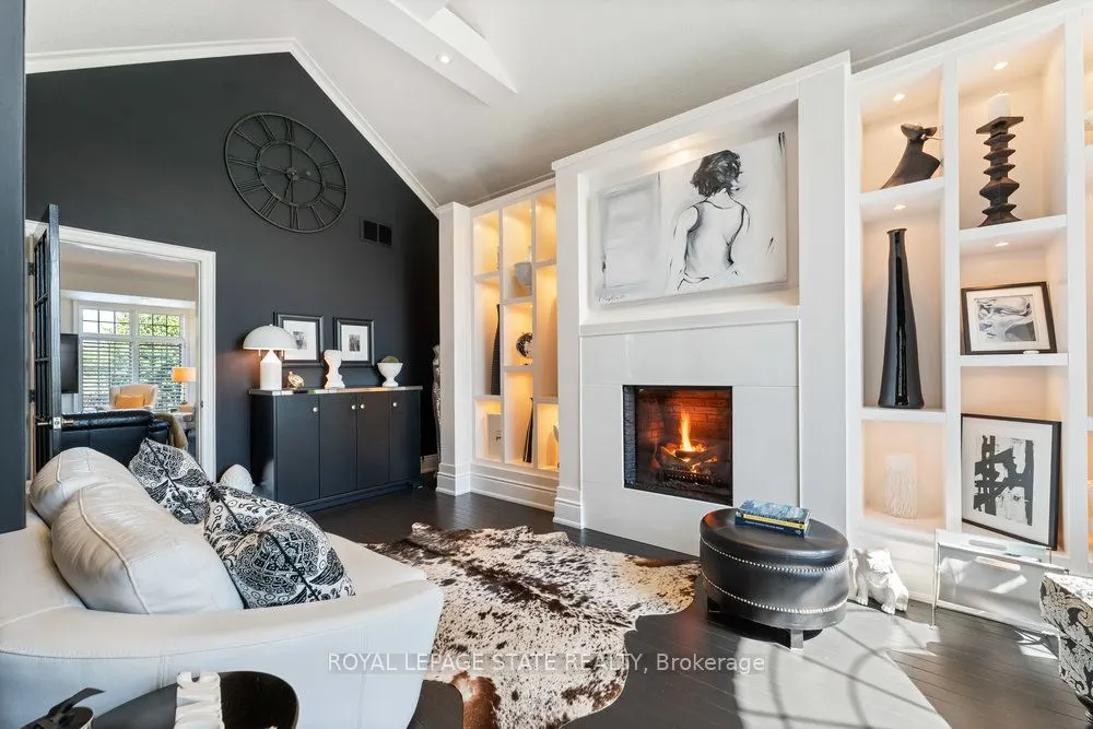 1467 Book Road W
