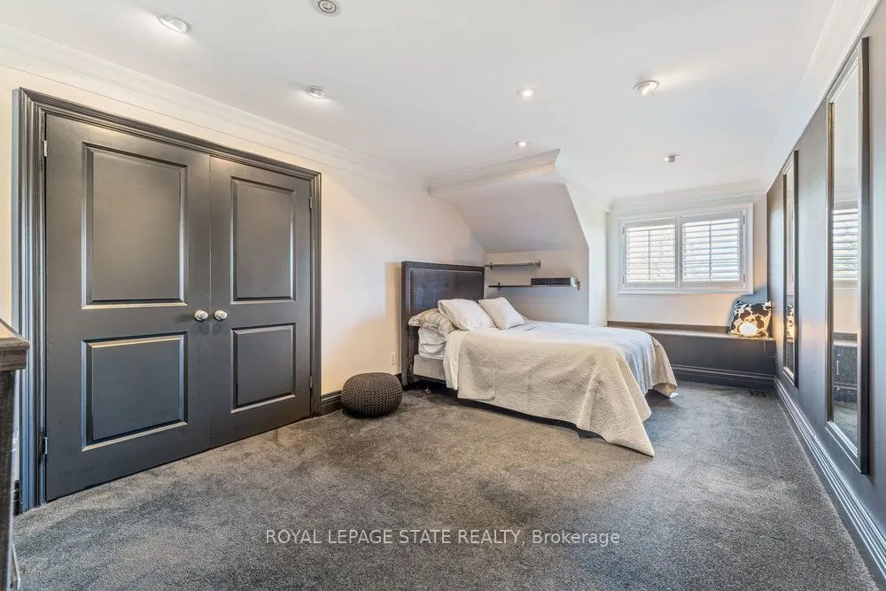1467 Book Road W