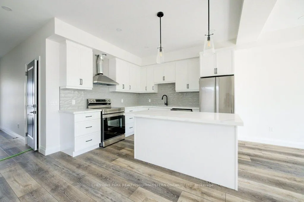 573 Guelph Street