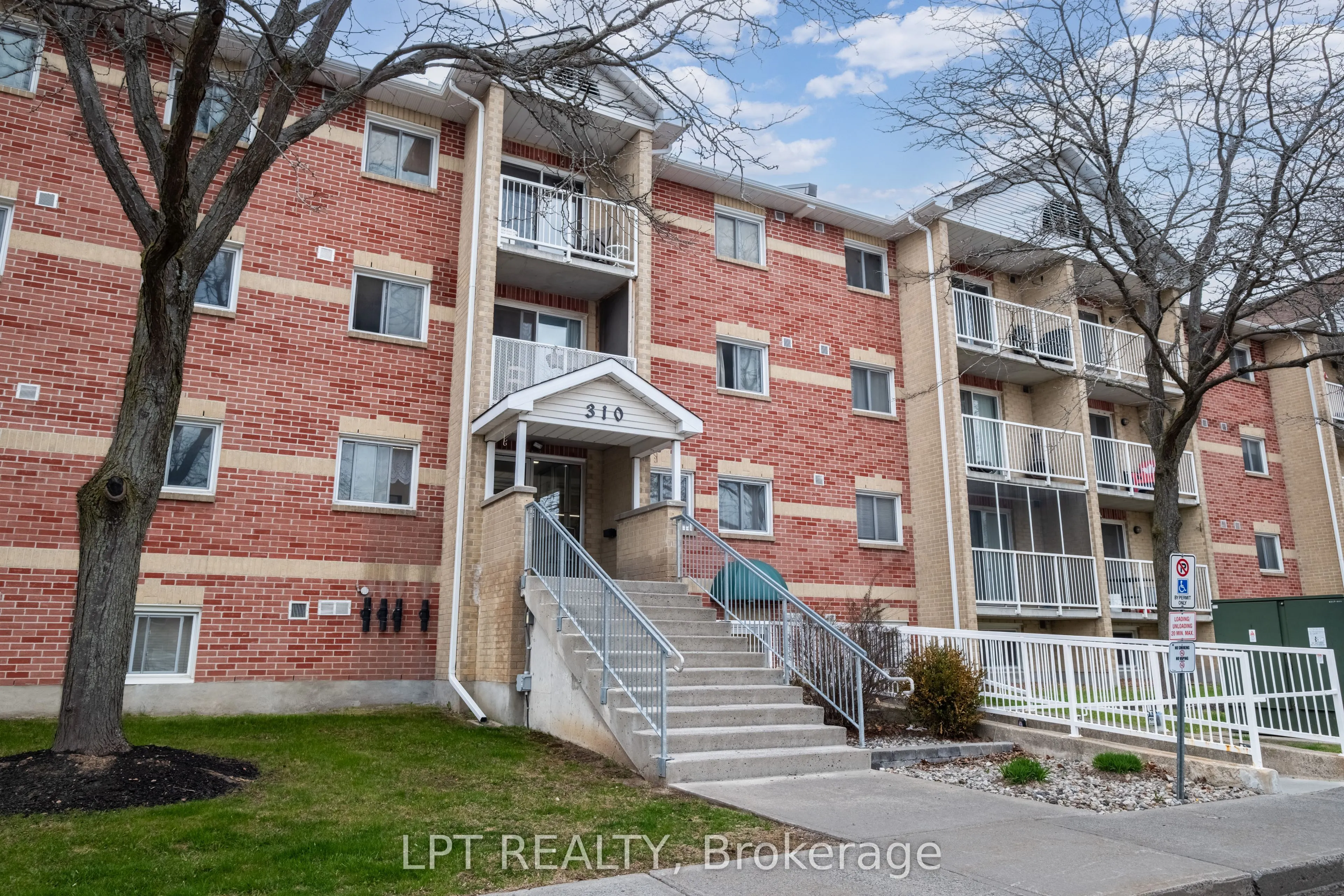 310 Kingsdale Avenue, #204
