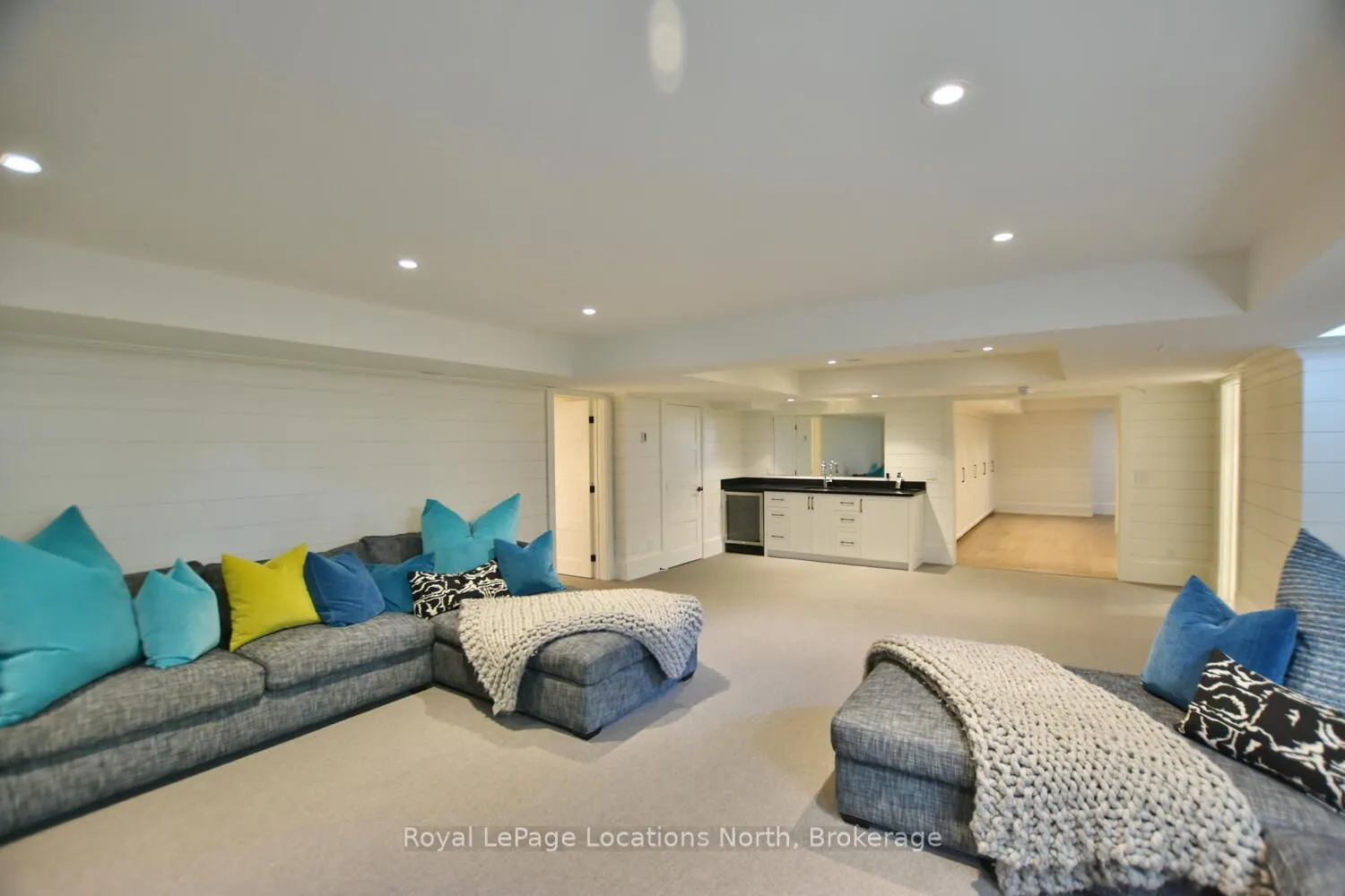 277 JOZO WEIDER Boulevard #902