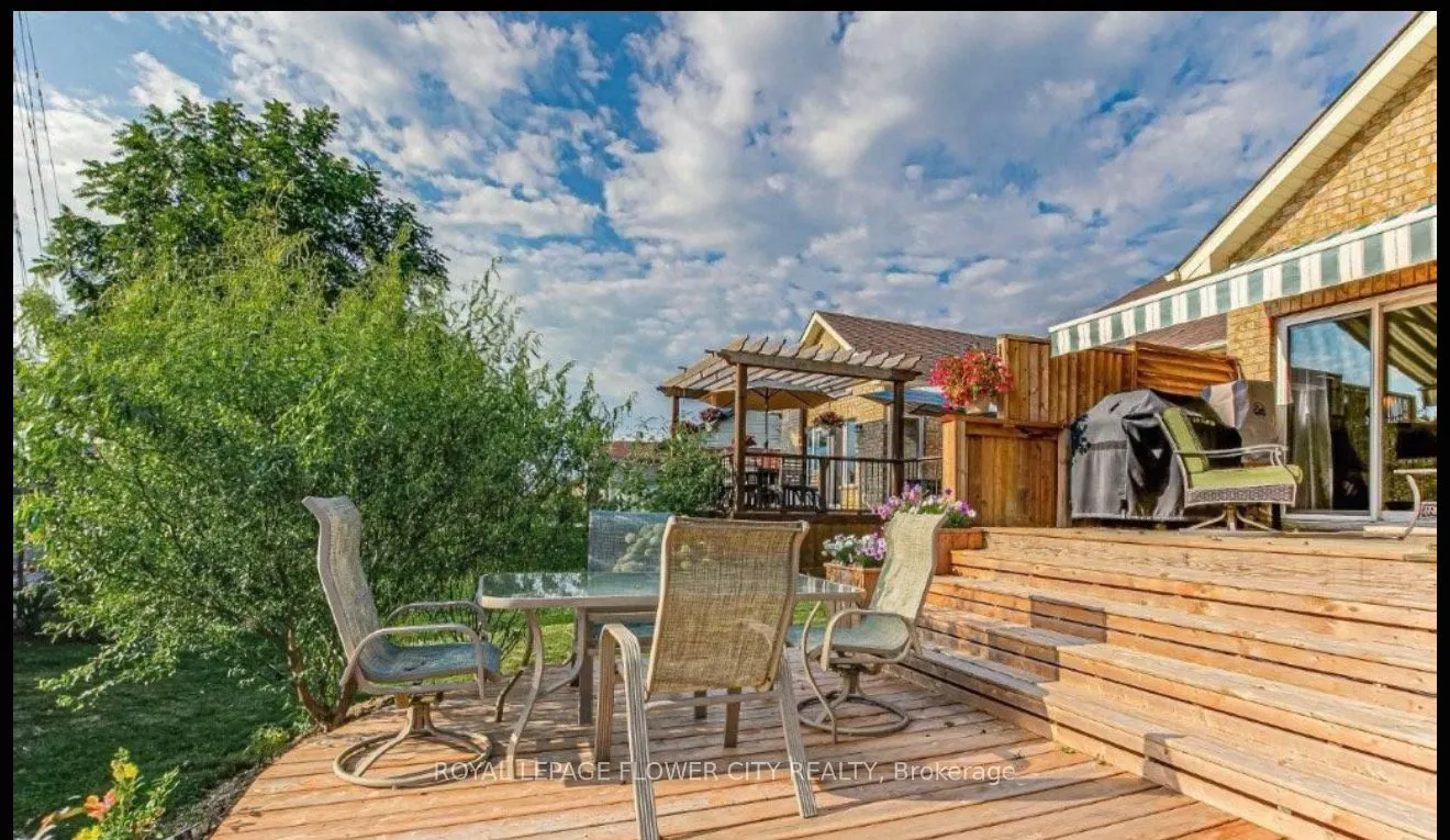 724 Garden Court