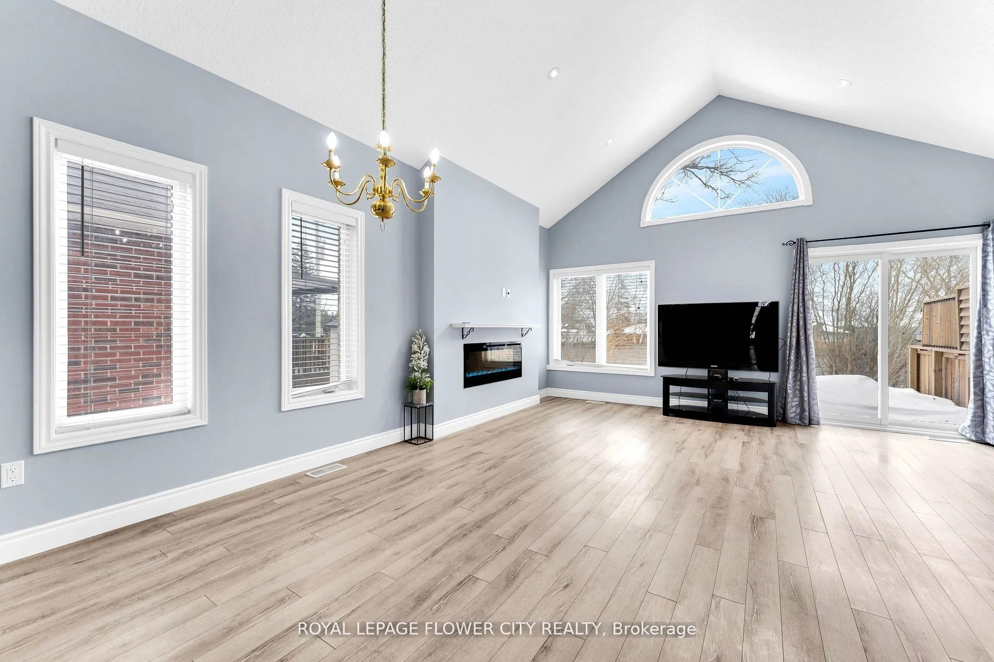 724 Garden Court
