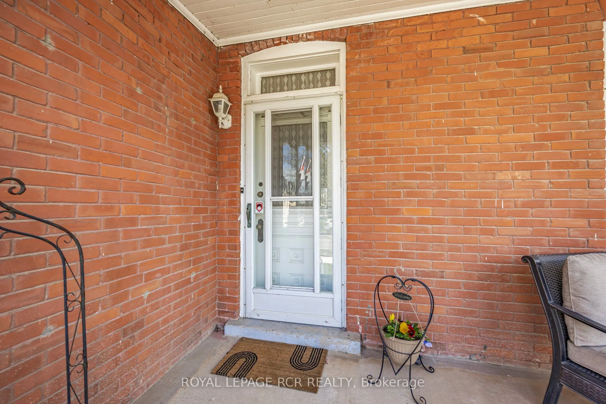 317 Main Street E