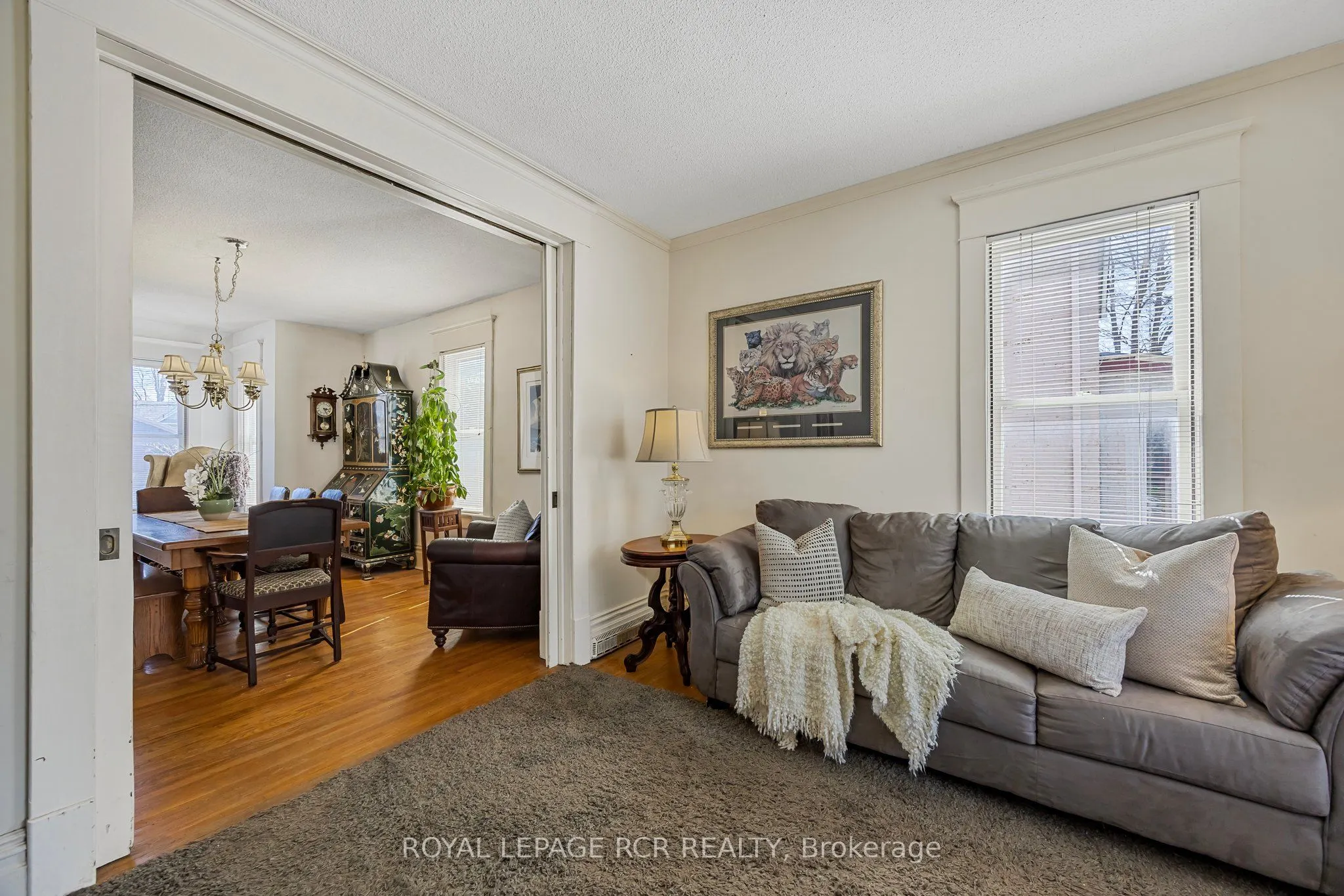 317 Main Street E