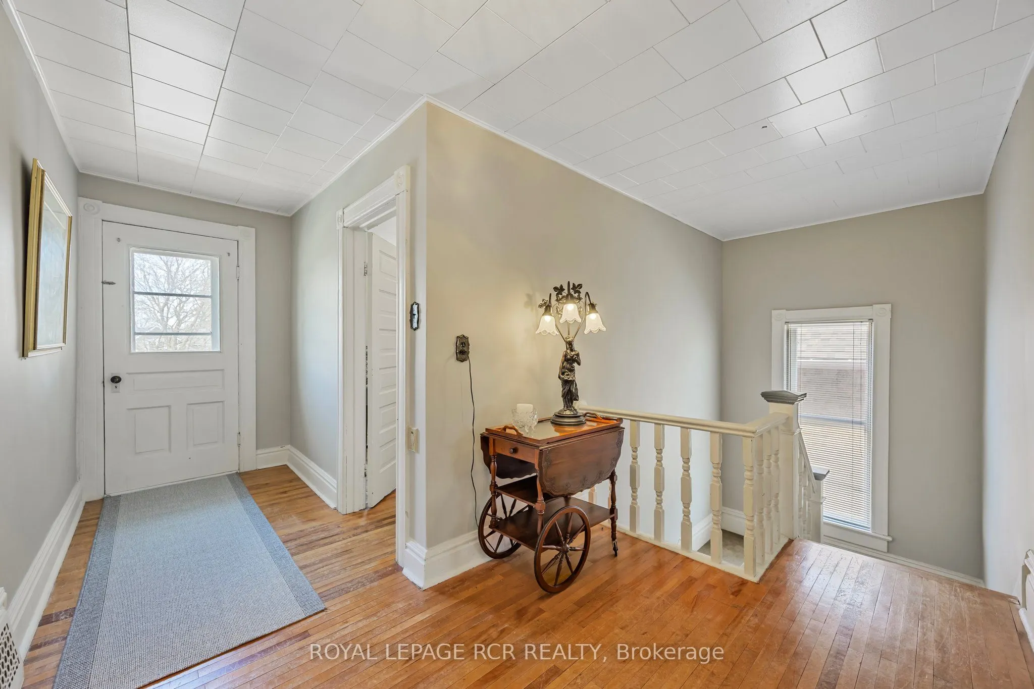317 Main Street E