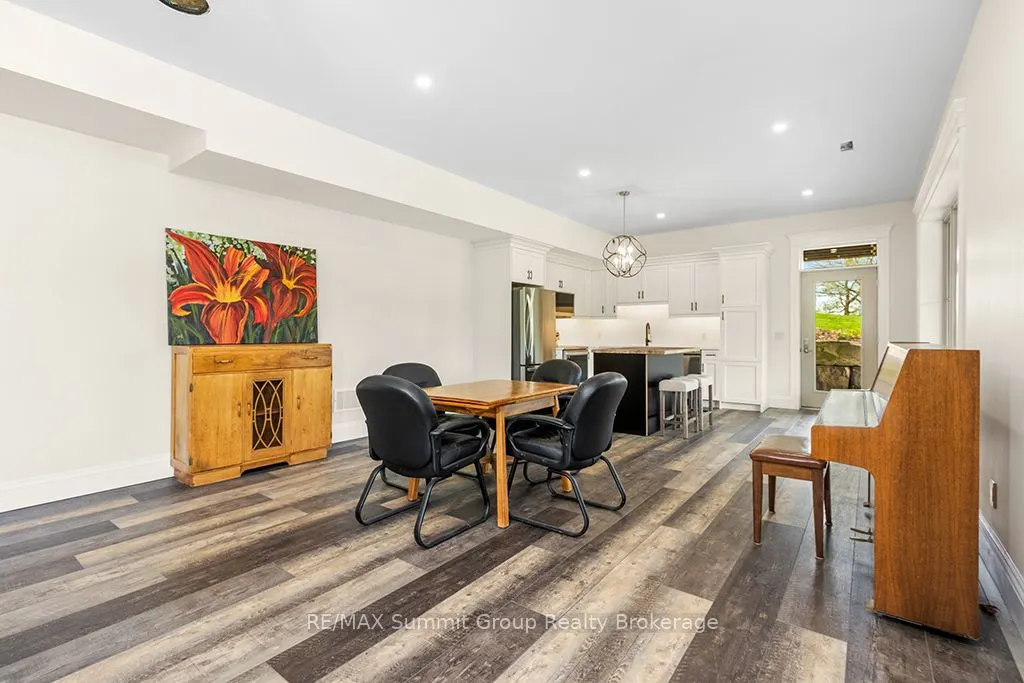 194109 GREY ROAD 13