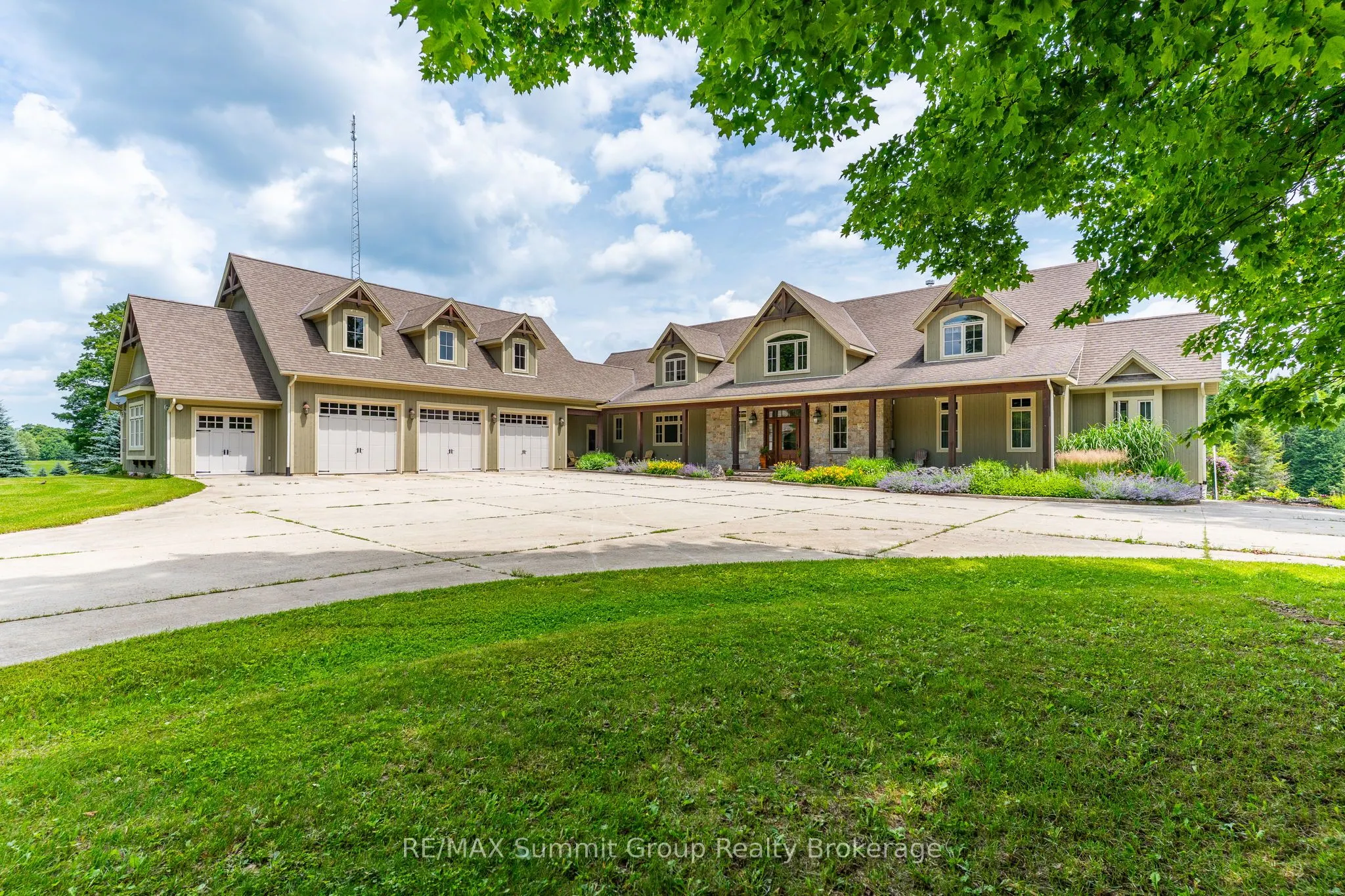 194109 GREY ROAD 13