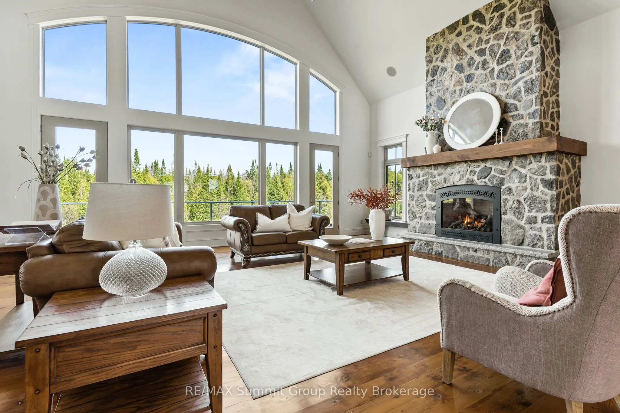 194109 GREY ROAD 13