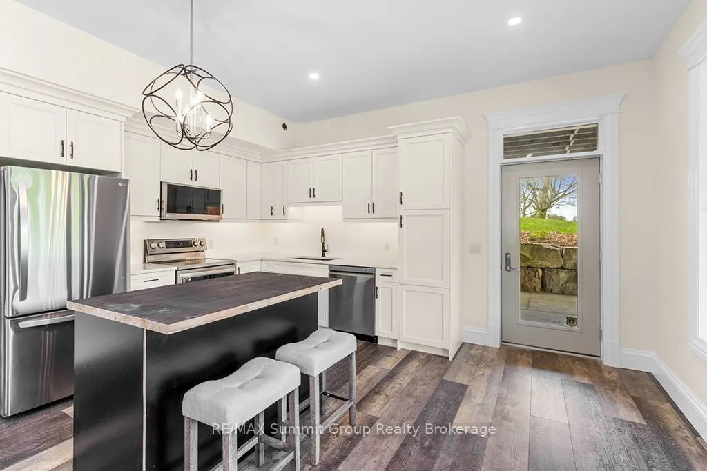 194109 GREY ROAD 13