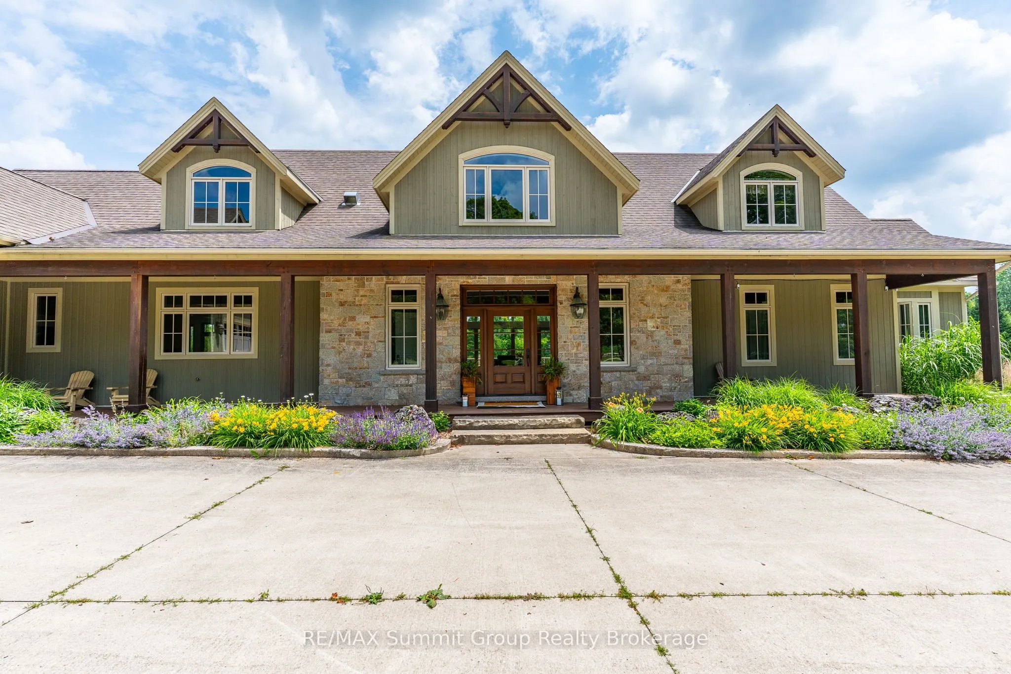 194109 GREY ROAD 13
