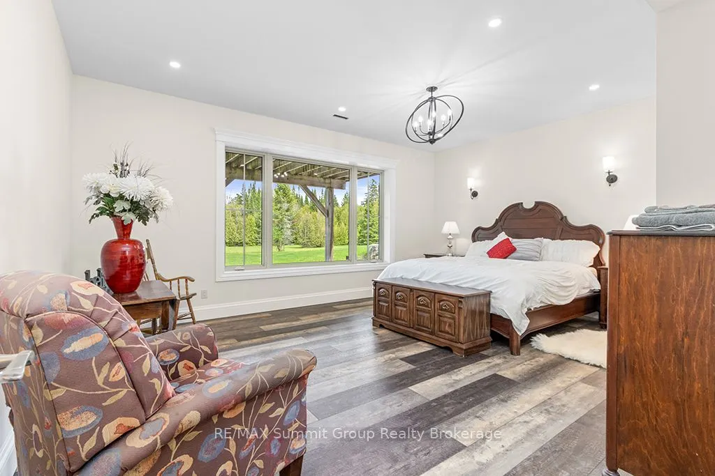 194109 GREY ROAD 13