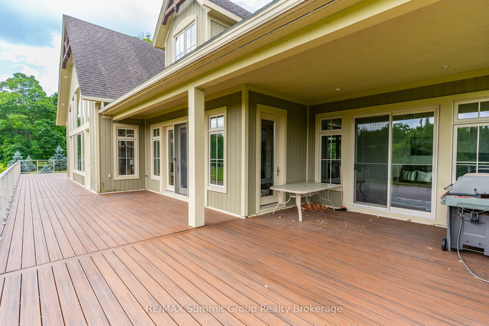 194109 GREY ROAD 13