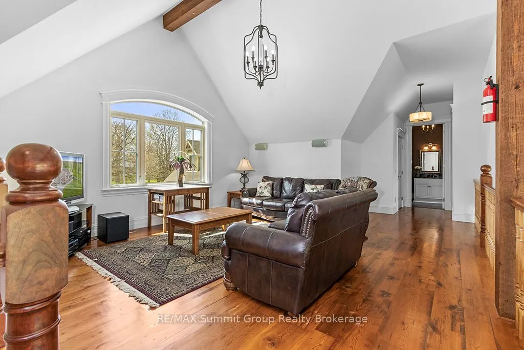 194109 GREY ROAD 13