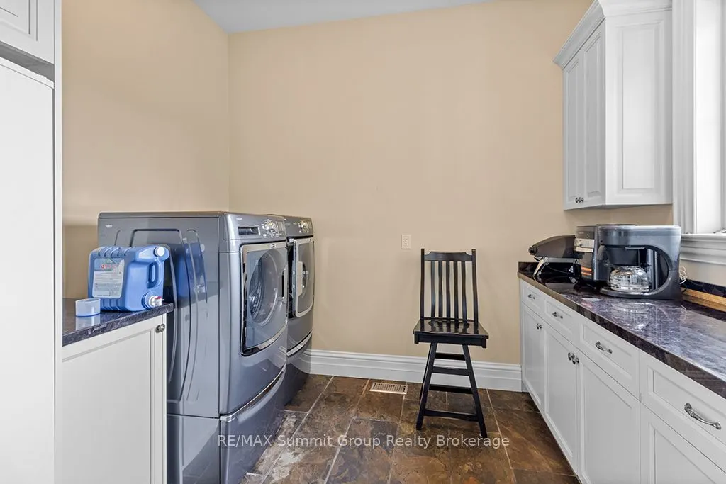 194109 GREY ROAD 13