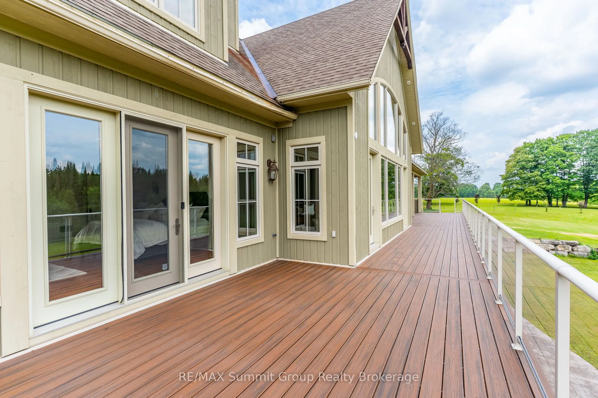 194109 GREY ROAD 13