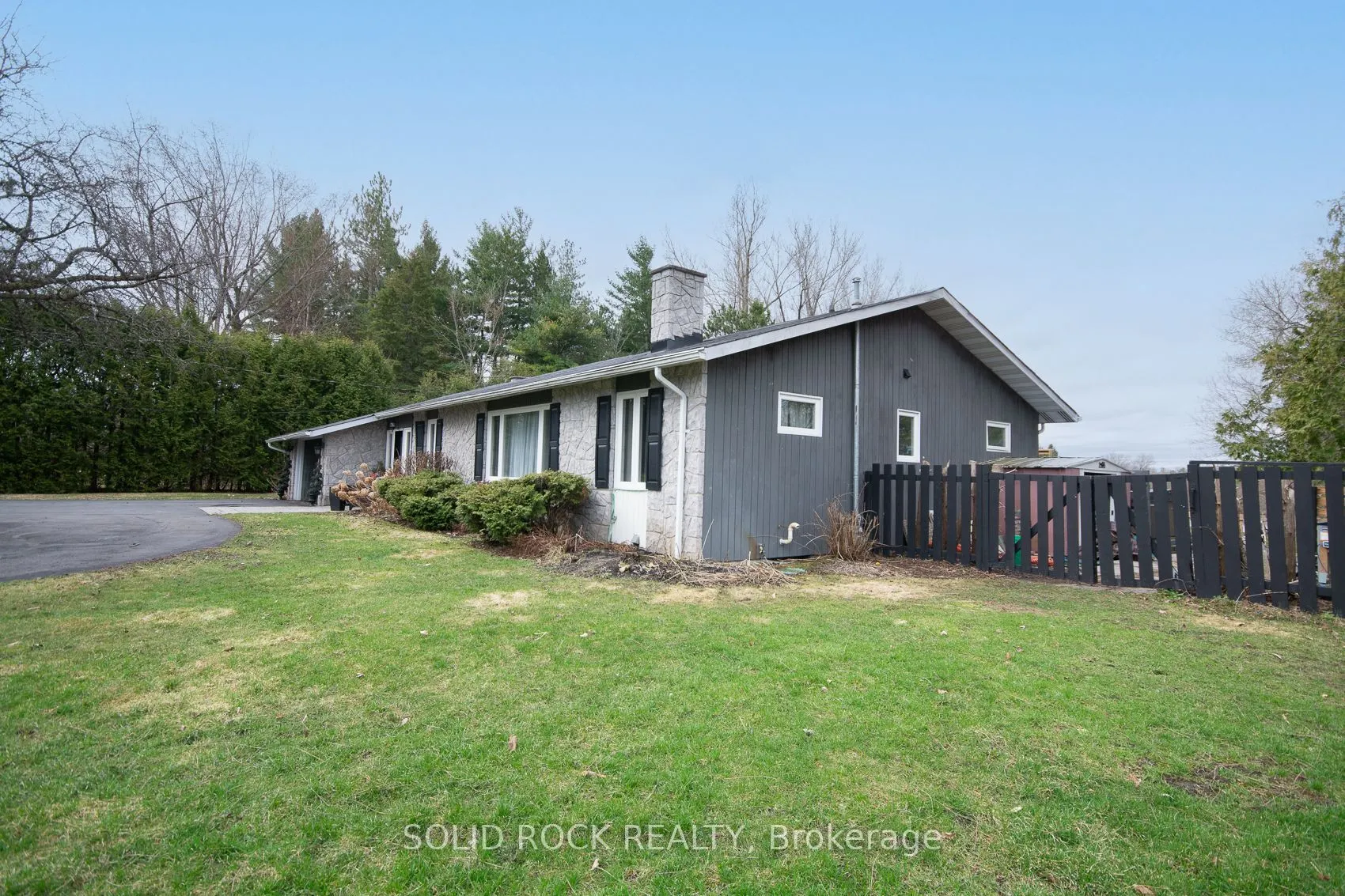 724 River Road