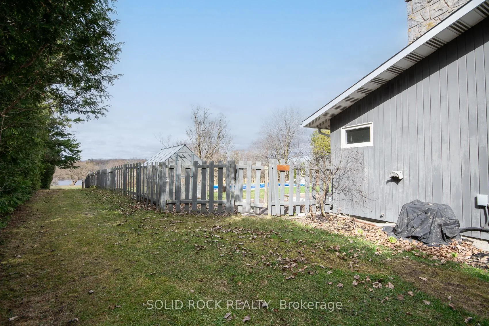 724 River Road