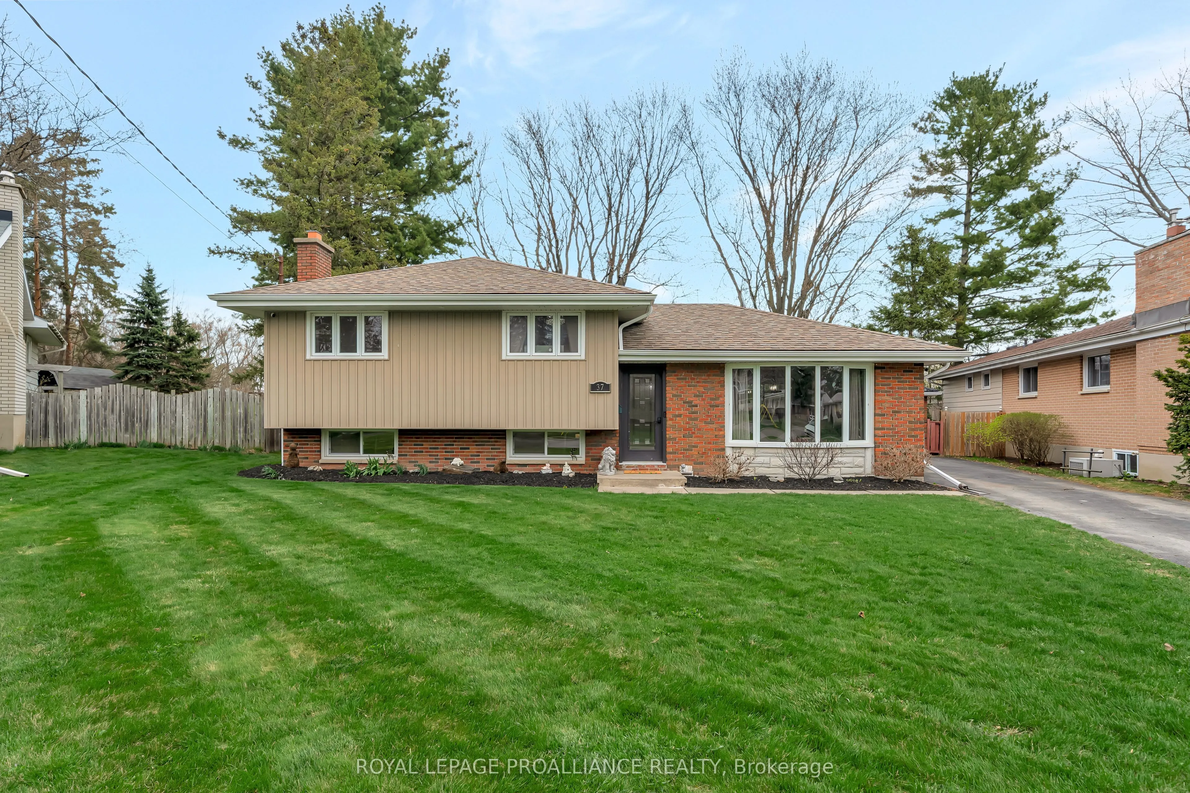 37 Applewood Drive