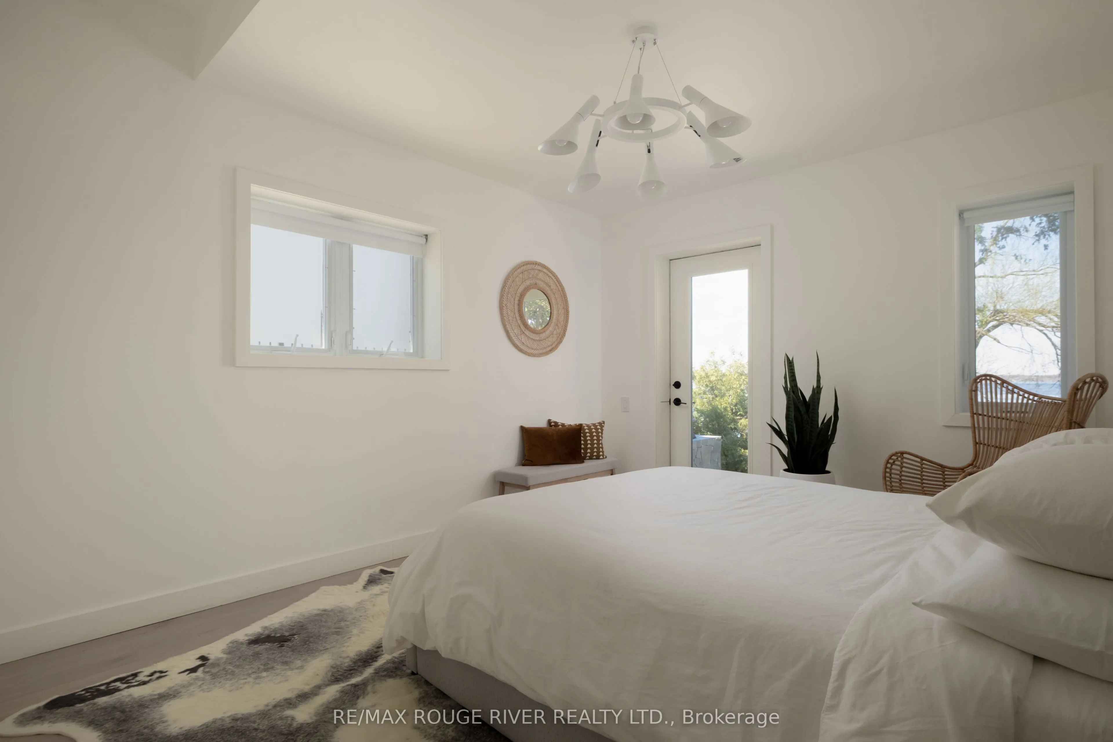 5427 Young Street, #440