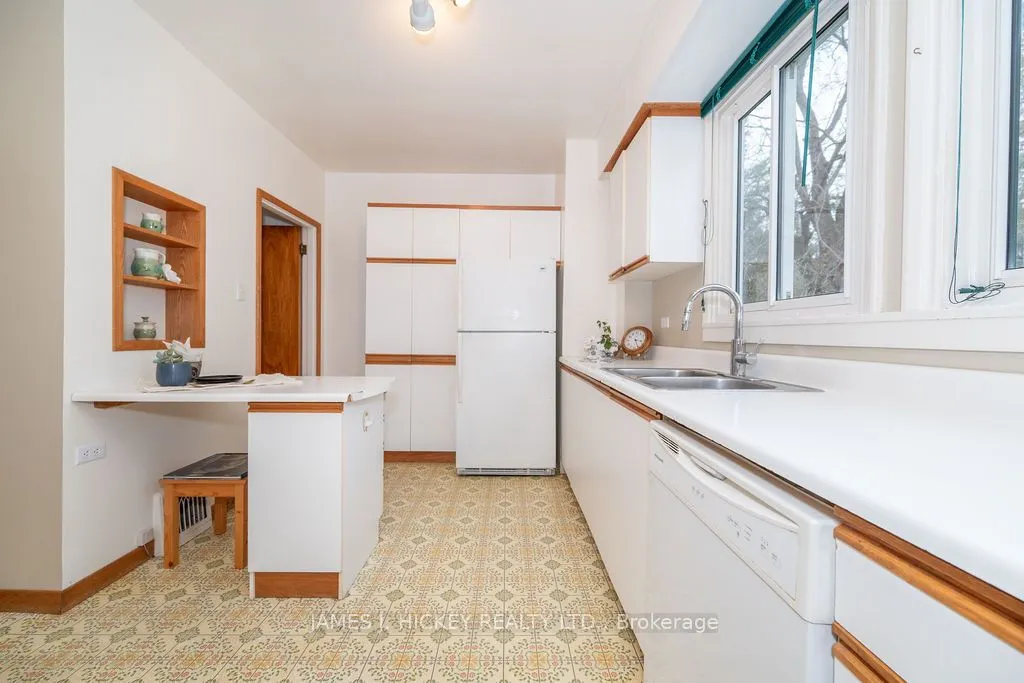 62 Parkdale Avenue