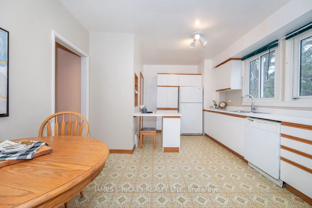 62 Parkdale Avenue
