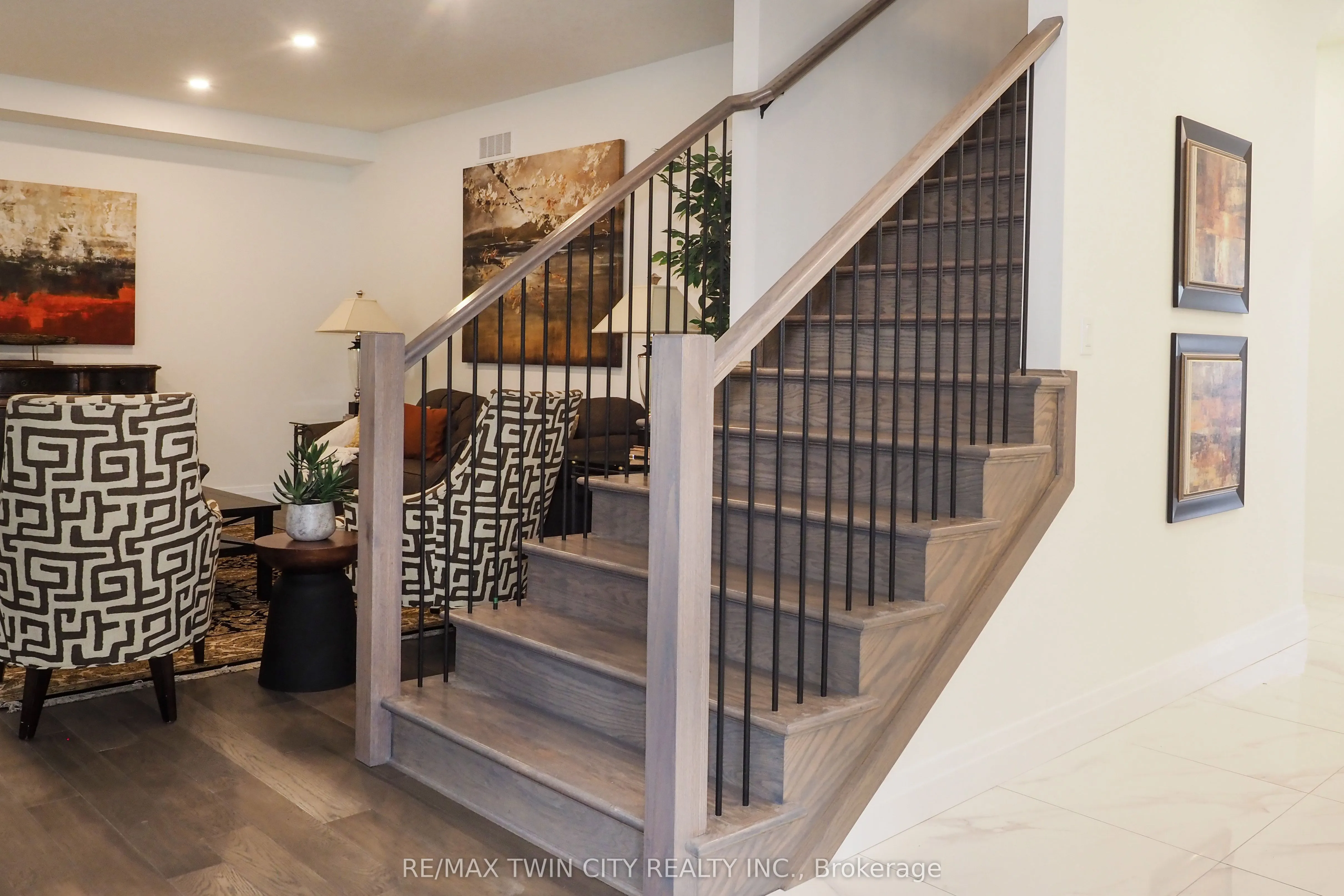 217 JEFFREY Place