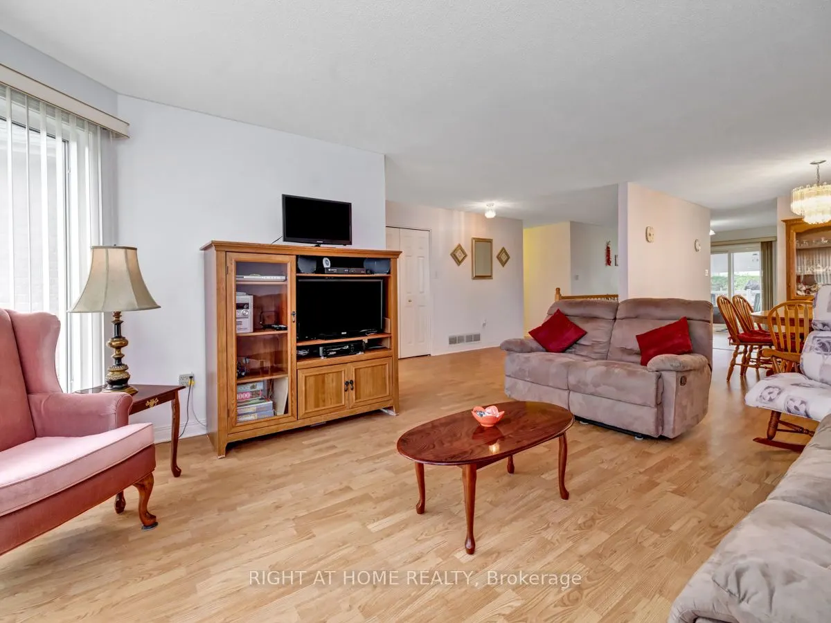 144 Sandra Crescent