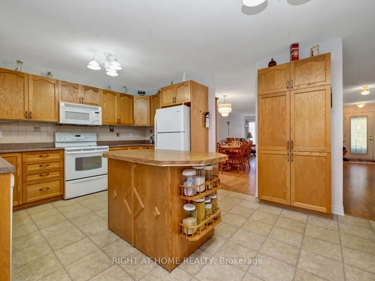 144 Sandra Crescent