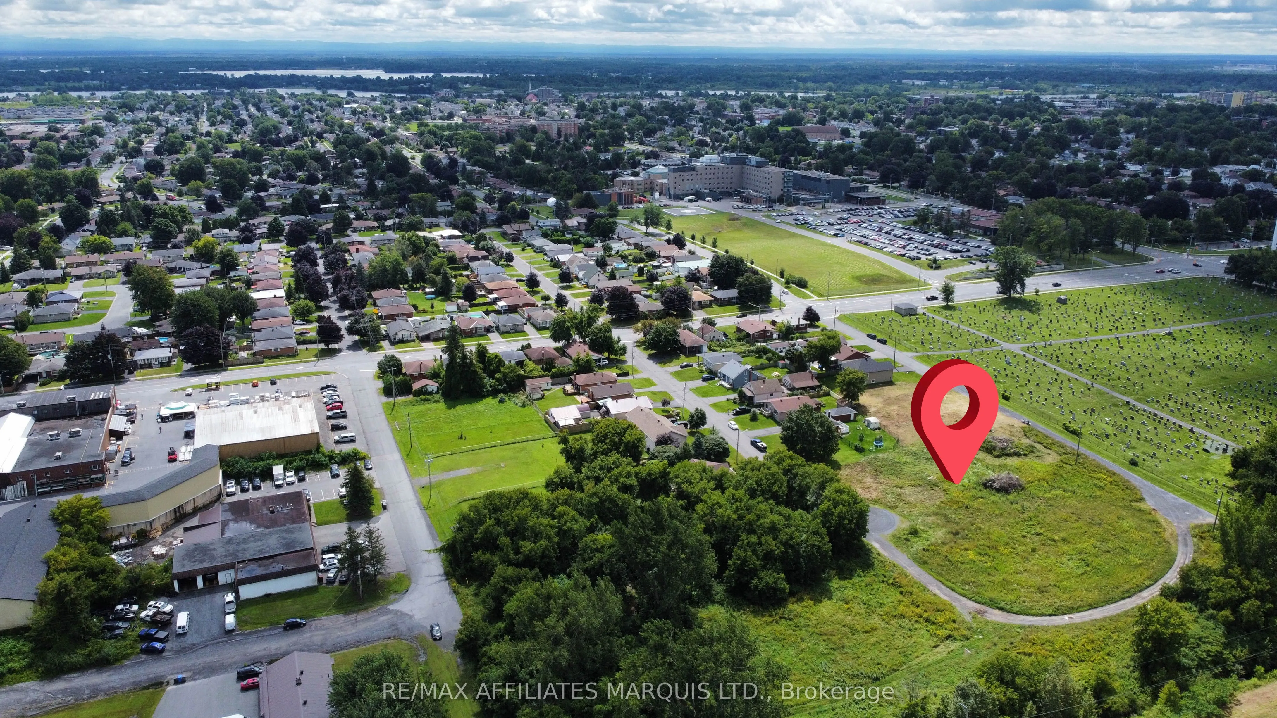 Lot 13 Guy Street N