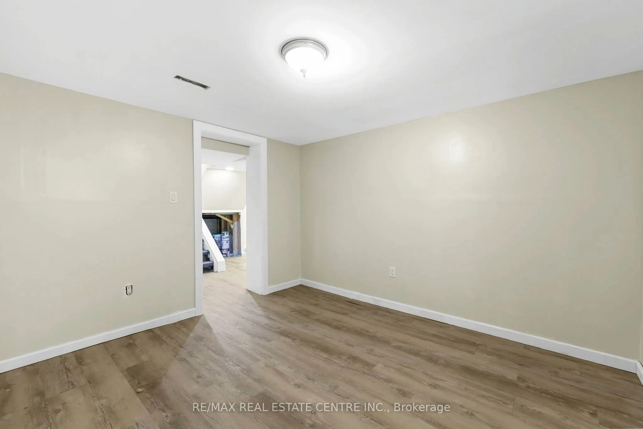 323 Queenston Road