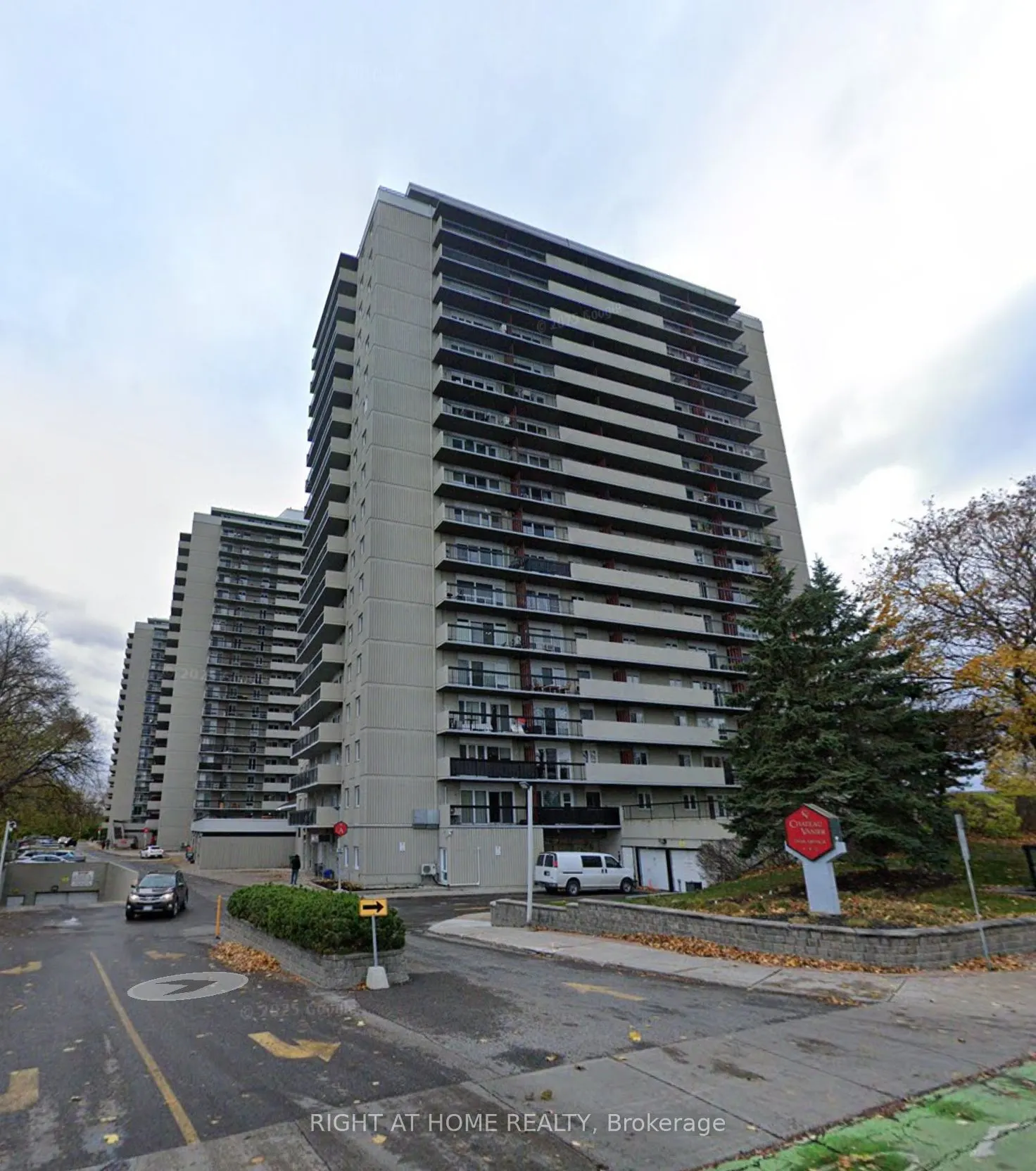 158C McArthur Avenue, #1607