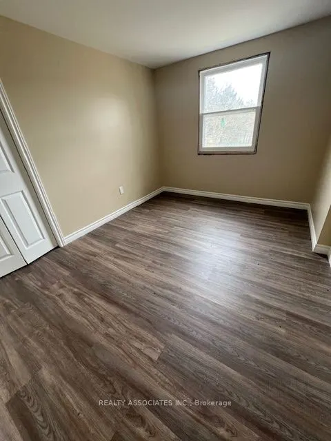 121 Grey Rd 17b