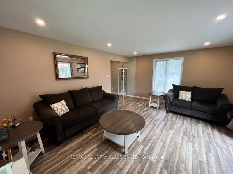 76 York River Drive