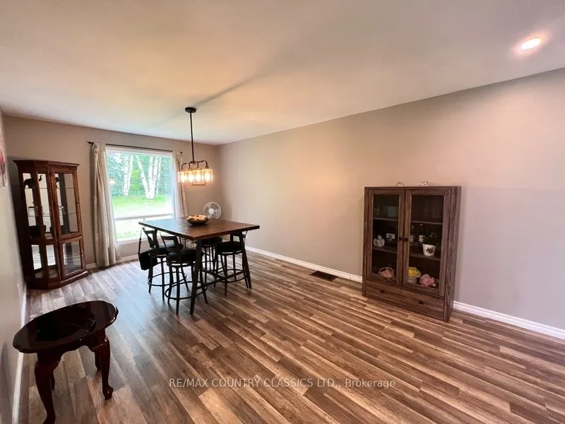 76 York River Drive