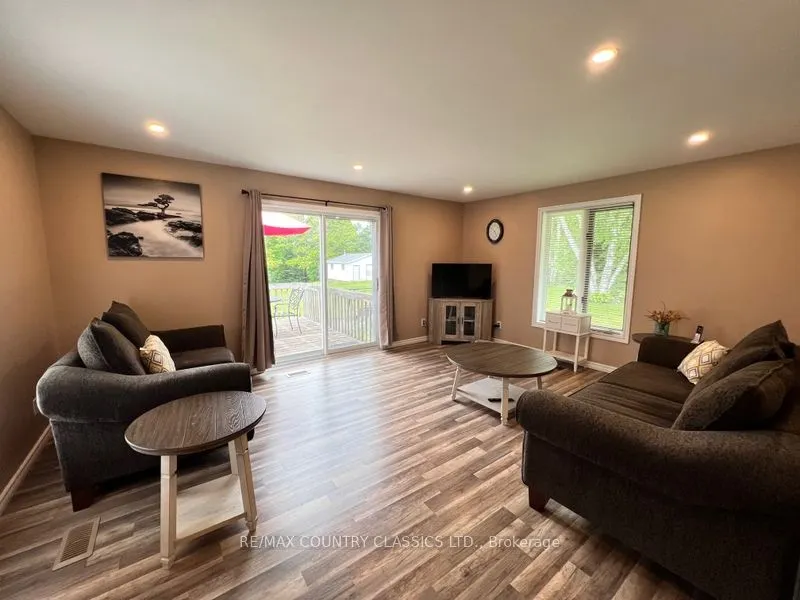 76 York River Drive